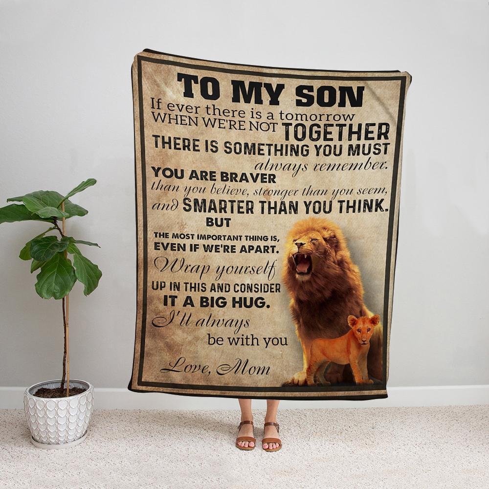 Lion mom to my daughter i'll always be with you Fleece Blanket